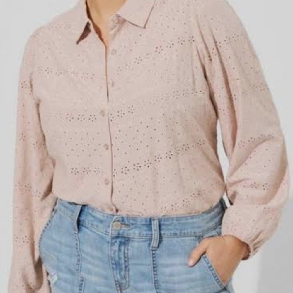 Torrid Light Pink Eyelet Button-Down Shirt